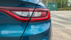 Renault Arkana 1.6 E-TECH Hybrid 145 Iconic 5dr Auto Hybrid Estate